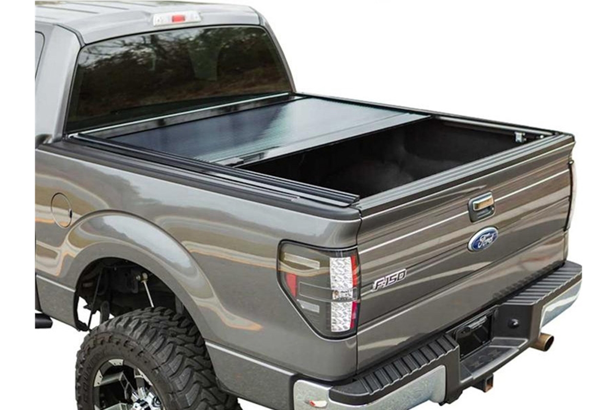 2013 Dodge Ram 1500 Retraxone Tonneau Covers
