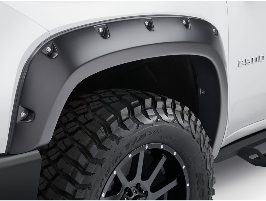 Pocket-Style Fender Flares on 2022 Chevy Silverado 2500 HD