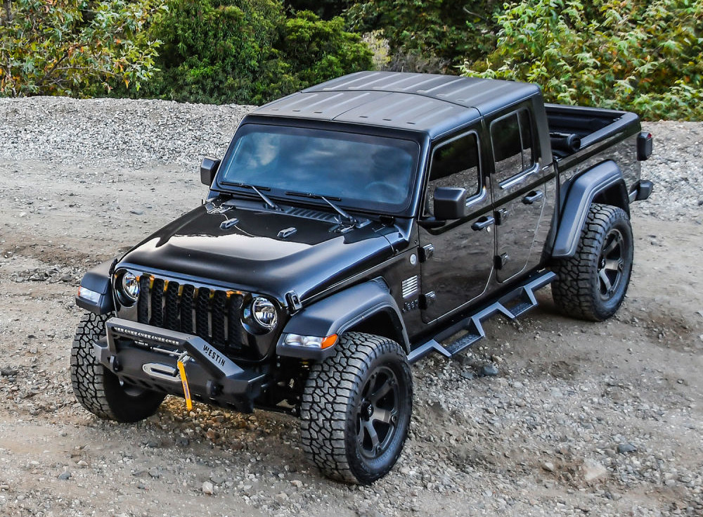 Westin HDX Drop Steps on a Jeep Gladiator